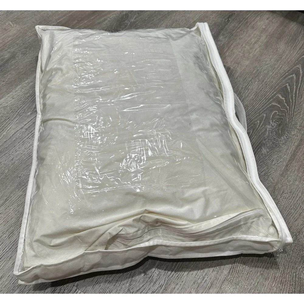 Brooklinen Down Alternative Pillow Standard‎ 20' X 26' Hypoallergenic White new